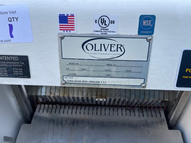 Nice! Oliver 797-N Gravity-Feed Commercial Bread Slicer w/ Last-Loaf Pusher, Gravity-Feed, 115 Volt Tested and Working! - Image 5 of 10