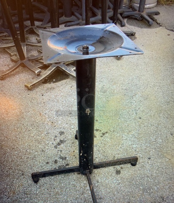 One Pedestal Base. - Image 1 of 1