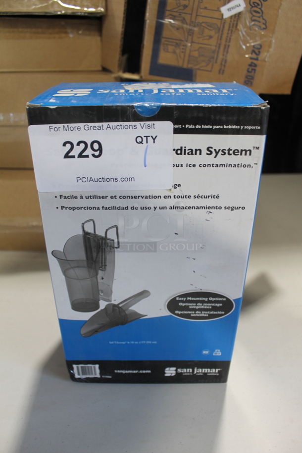 BRAND NEW IN BOX! San Jamar Poly Ice Scoop in Holder.