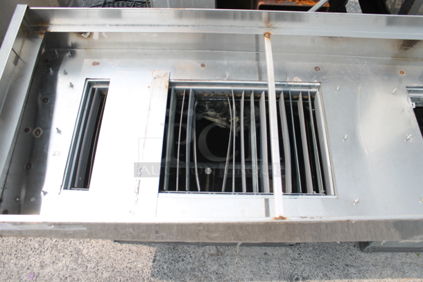 Metal Commercial Return Air Vent for Hood. Goes GREAT w/ Lot 206!  - Image 5 of 8