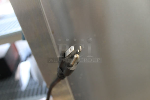 BRAND NEW SCRATCH AND DENT! KoolMore SCDC-3P-SSL Stainless Steel Commercial Countertop Refrigerated Rail w/ 3 Drop In Bins and Glass Sneeze Guard. 115 Volts, 1 Phase. Tested and Working! - Image 12 of 12