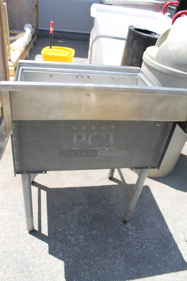 La Crosse 1500 Stainless Steel Commercial Ice Bin. - Image 5 of 5