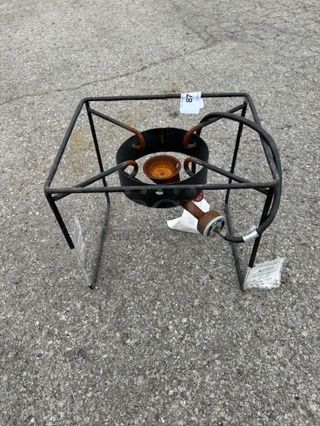 One Outdoor Propane 1 Burner. 17X14X16