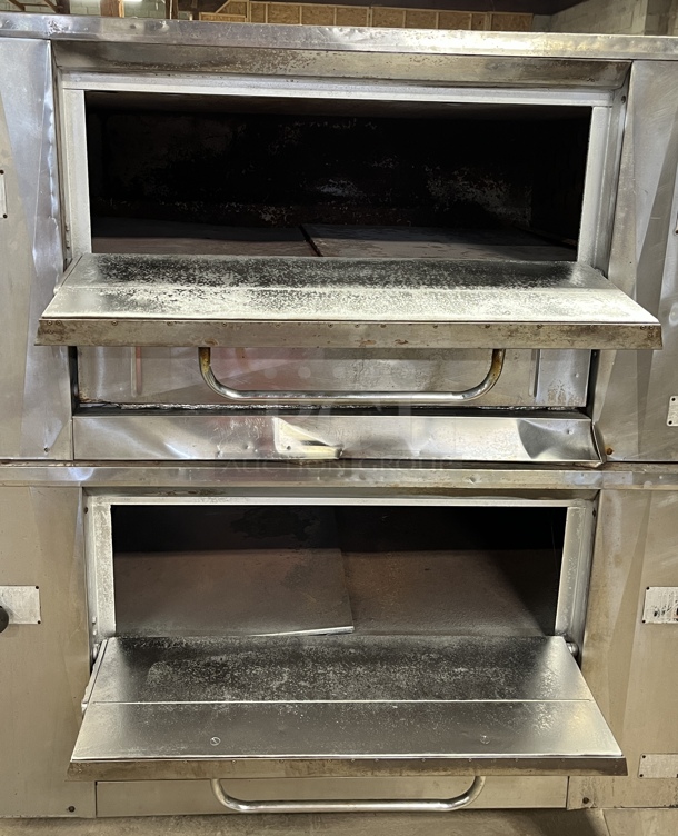 Bakers Pride Pizza Oven (NEW Stones)Tested & Working! - Image 3 of 5
