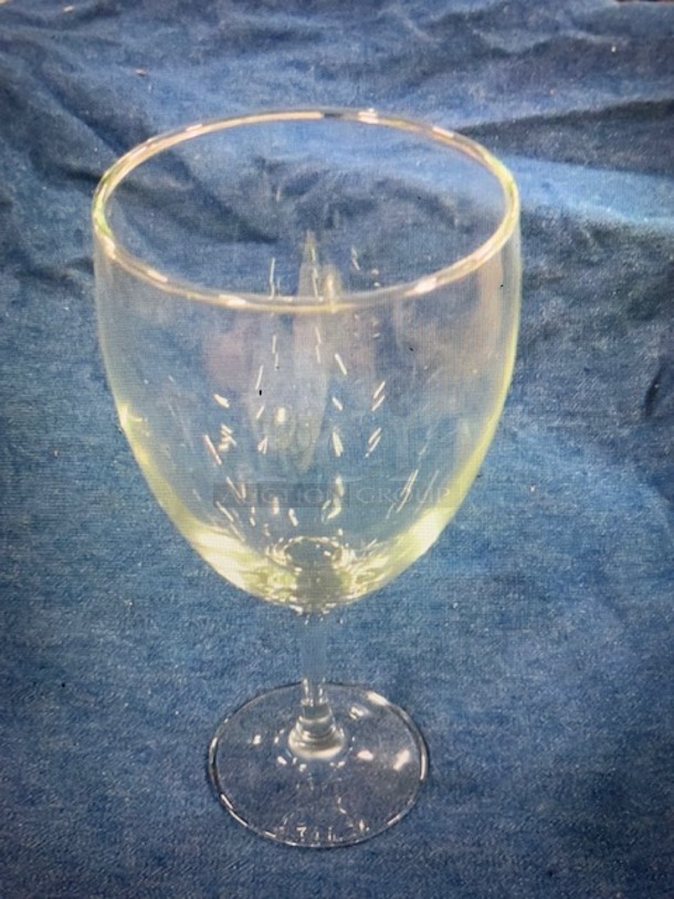 NEW 10.5oz Arcoroc Excaliber Goblet. 12XBID - Image 1 of 1