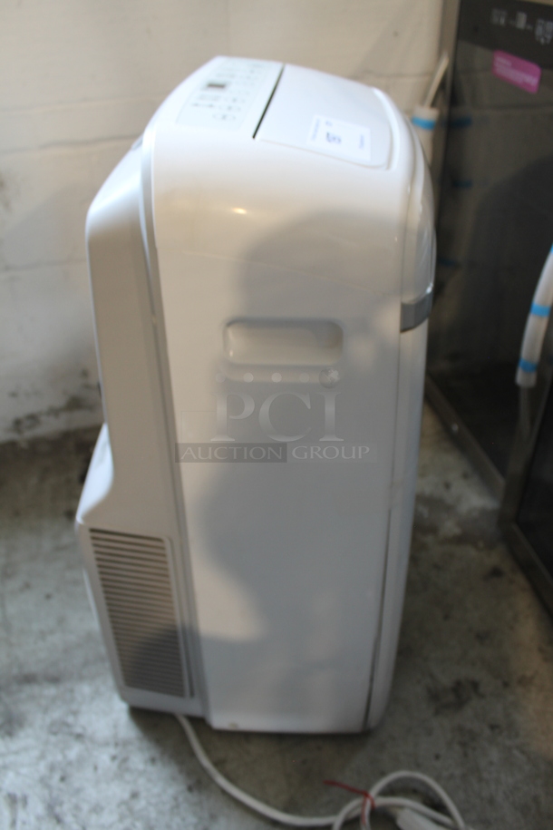 BRAND NEW SCRATCH AND DENT! Keystone KSTAP14B Metal Portable Air Conditioner. 115 Volts, 1 Phase. 14,000 BTU. Tested and Working! - Image 8 of 9