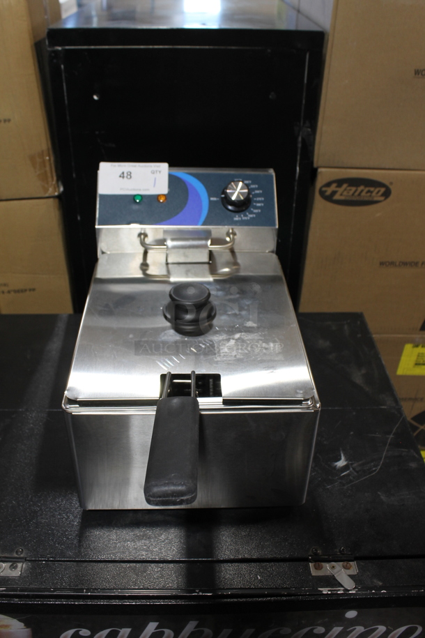 BRAND NEW SCRATCH AND DENT! 2023 Hoocoo FRY-10L Stainless Steel Commercial Countertop Electric Powered Fryer w/ Lid and Fry Basket. 120 Volts, 1 Phase.