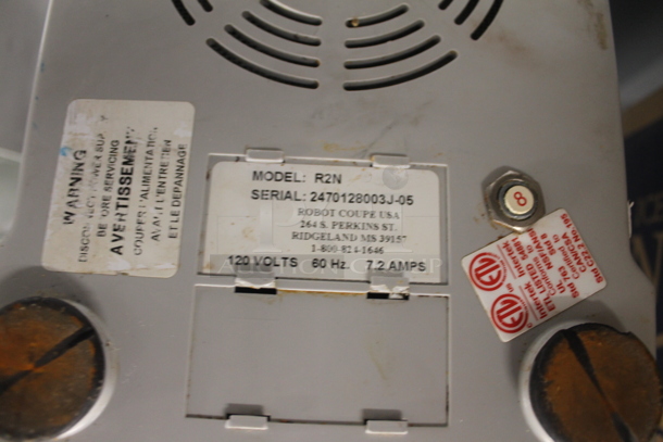 Robot Coupe R2N Commercial Electric Countertop 3 Quart Red Food Processor. 120V. Tested and Working! - Image 7 of 7