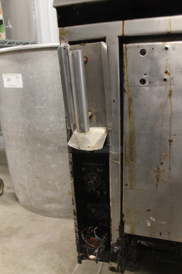 Jade Range Commercial Stainless Steel Natural Gas Powered Griddle Range With CONVECTION Oven With Pan Racks On Commercial Casters. - Image 8 of 10