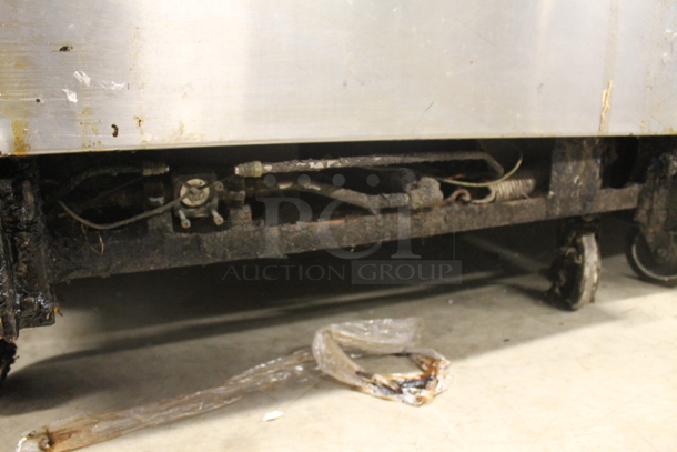 Jade Range Commercial Stainless Steel Natural Gas Powered Griddle Range With CONVECTION Oven With Pan Racks On Commercial Casters. - Image 9 of 10