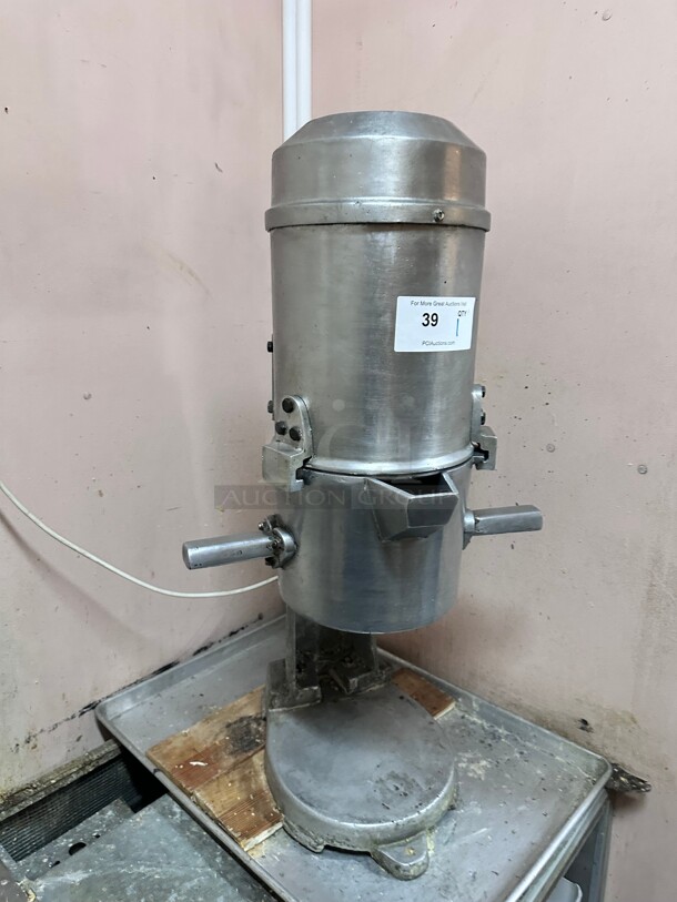 Working! Dalati Commercial Food Processor Heavy Duty Hummus Processing Machine 220 Volt 1 Phase Tested and Working! - Image 1 of 6