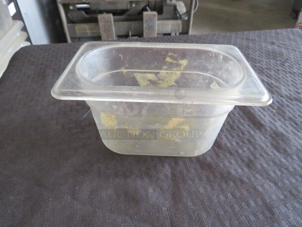 1/9 Size 4 Inch Deep Food Storage Container. 5XBID - Image 1 of 1