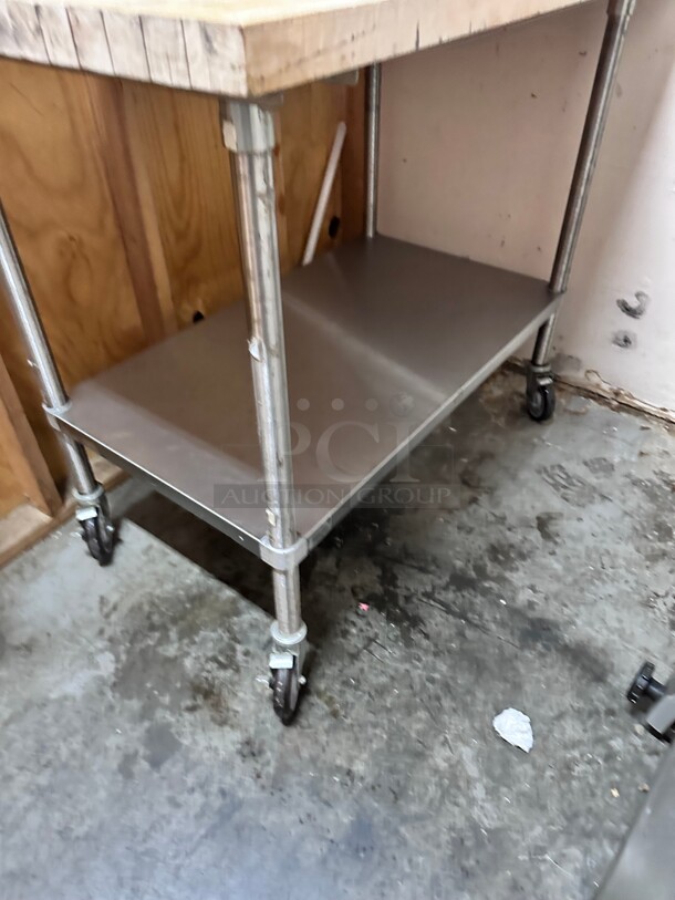 Clean! John Boos & Co. SNS03 Wood Top Work Table with Stainless Steel Base and Adjustable Undershelf - 30 x 48 ON Caster NSF - Image 5 of 6