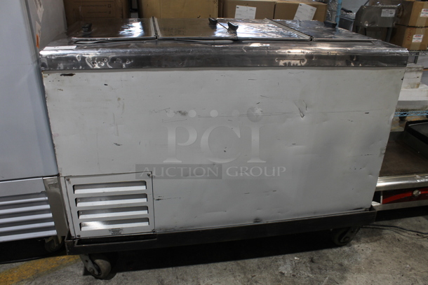 Metal Commercial Chest Freezer w/ 2 Center Hinge Lids on Commercial Casters. 110-120 Volts, 1 Phase. Tested and Working! - Image 3 of 9