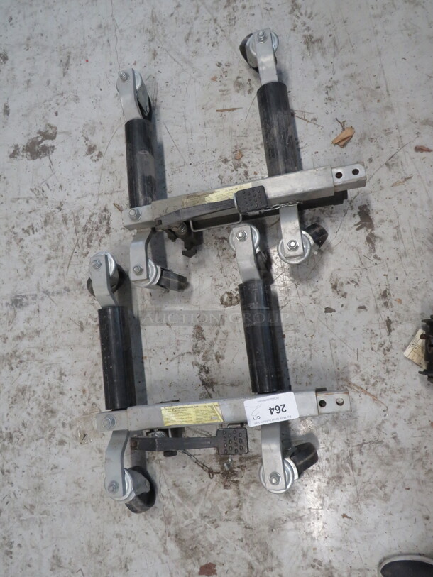 Hydraulic Vehicle Positioning Jack. 2XBID. 1500lb max. - Image 1 of 1