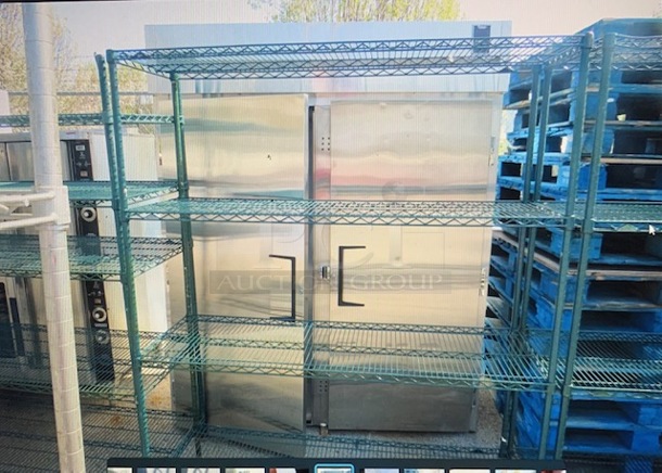 One Green Coated Metro Shelf With 4 Shelves. 60X21X75 - Image 1 of 1