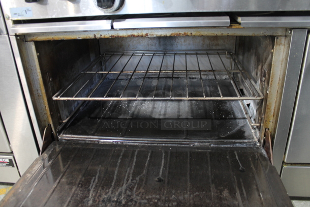 2018 Garland SunFire X60-10RRStainless Steel Commercial Propane Gas Powered 10 Burner Range w/ 2 Ovens, Over Shelf and Back Splash. - Image 5 of 9