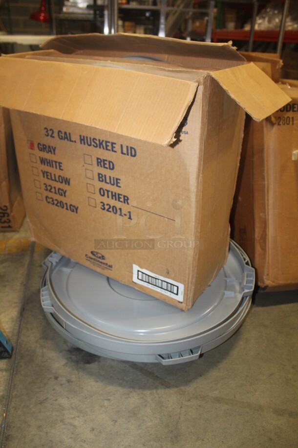 NEW! 12 Gray Continental 32 Gallon Trash Can Lids. 12X Your Bid!  - Image 2 of 3