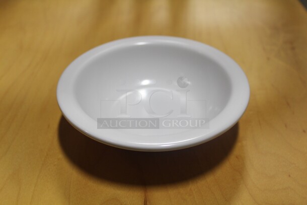 NEW! Carlisle Plastic 10oz Grapfruit Bowls. 48 Tan, 54 White. 102X Your Bid! 