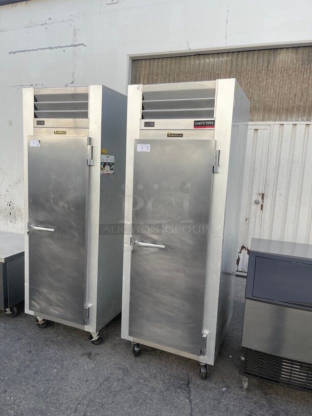 2020! Traulsen G12010 30 inch One Section Reach In Commercial Freezer, (1) Solid Door, 115v Tested and Working! 30x34x83 - Image 3 of 8