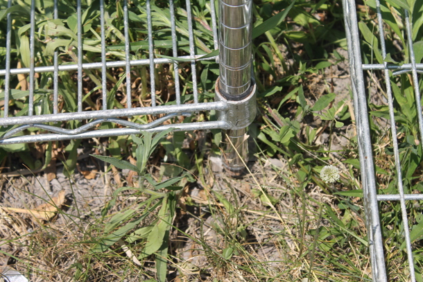 Commercial Stainless Steel Open Utility Shelf With Metro Style Shelving. BUYER MUST DISMANTLE. PCI CANNOT DISMANTLE FOR SHIPPING. PLEASE CONSIDER FREIGHT CHARGES. - Image 4 of 4