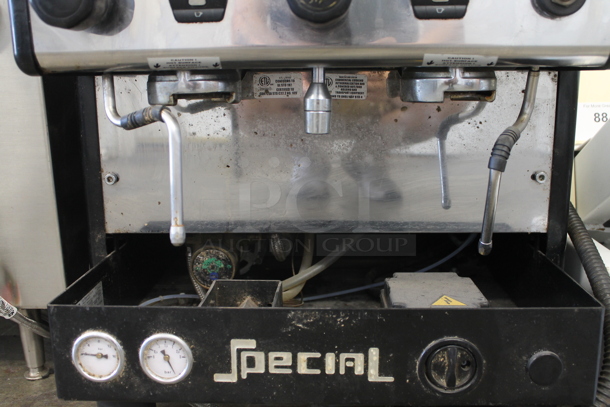 La Spaziale EP Stainless Steel Commercial Countertop Double Group Espresso Machine w/ 2 Steam Wands. 230 Volts, 1 Phase.  - Image 4 of 5