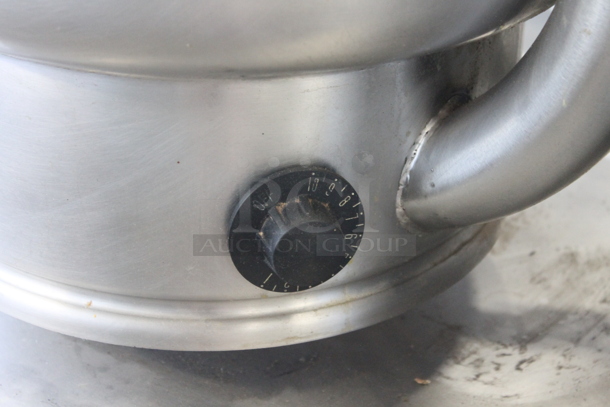 Groen TBD7-20 Stainless Steel Commercial 20 Quart Steam Kettle Tilting Kettle.  - Image 3 of 7