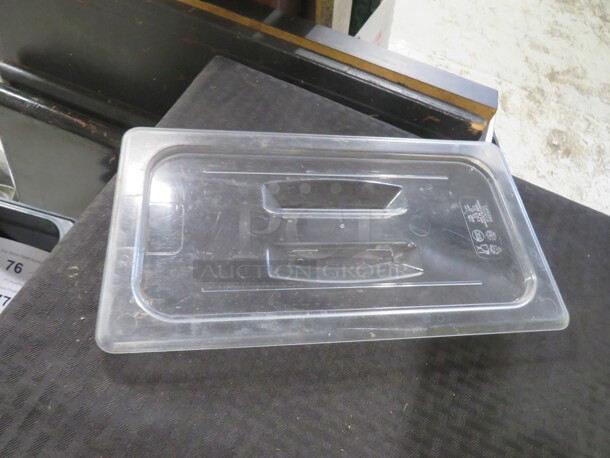 1/3 Size Clear  Food Storage LId.  3XBID - Image 1 of 1