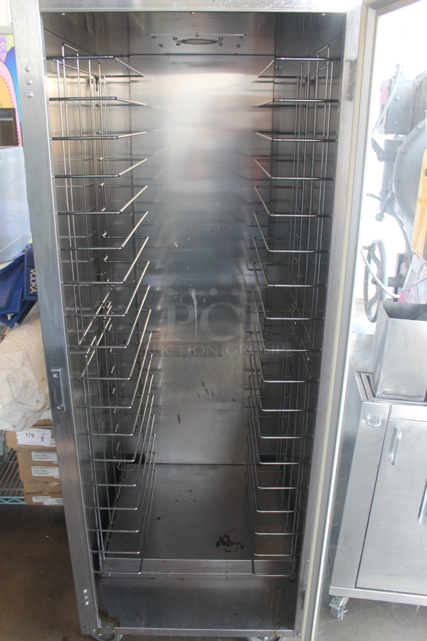 Vulcan VHFA18 Metal Commercial Heated Holding Cabinet on Commercial Casters. 120 Volts, 1 Phase. Tested and Working! - Image 5 of 5