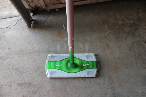 ALL ONE MONEY! Lot of 2 Items; Shovel and Swiffer. 49", 55" - Image 3 of 3