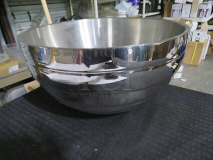 One NEW Vollrath 10 Quart Stainless Steel Double Wall Serving Bowl. #46569. 