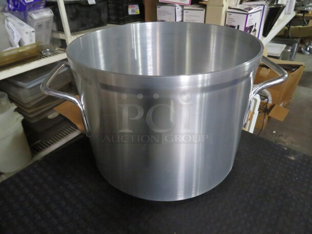 One NEW Sysco 10  Quart Aluminum Stock Pot. #5771860 - Image 1 of 1