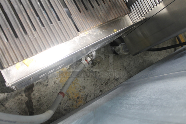 EmberGlo Commercial Stainless Steel Electric Powered Countertop Charbroiler on Galvanized Legs. - Image 5 of 8