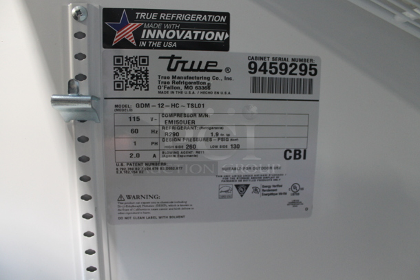 2018 True GDM-12-HC-TSL01 Metal Commercial Single Door Reach In Cooler Merchandiser w/ Poly Coated Racks. 115 Volts, 1 Phase. Tested and Working! - Image 3 of 3