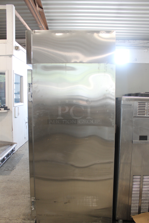 Master-Bilt TAC-48HDSA Stainless Steel Commercial 2 Door Reach In Cooler on Commercial Casters. 115/208-230 Volts, 1 Phase. Tested and Working! - Image 9 of 9