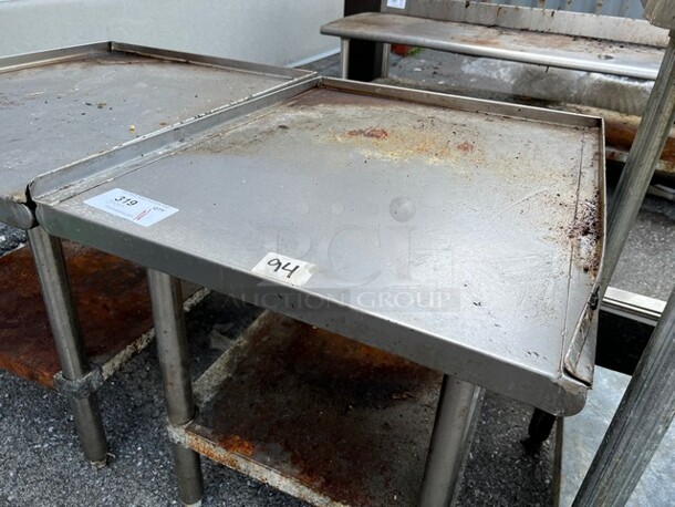 Stainless Steel Equipment Stand w/ Under Shelf. 24x30x25.5 - Image 3 of 3