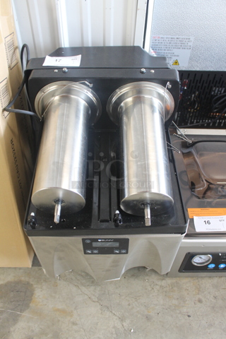 BRAND NEW SCRATCH AND DENT! Bunn 58000.0015 Ultra NX Stainless Steel Commercial Countertop Double 3 Gallon Slushy Machine Base. 120 Volts, 1 Phase. Tested and Working!