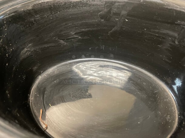 Working! Hamilton Beach Slow Cooker, Extra Large 10 Quart, 250 Watt Stay or Go Portable With Lid , Dishwasher Safe Crock, Black 120 Volt Tested and Working! - Image 5 of 8