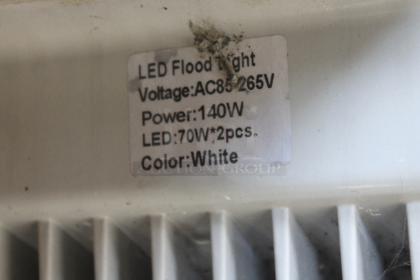 IN ORIGINAL BOX! Metal LED Flood Light. - Image 7 of 7
