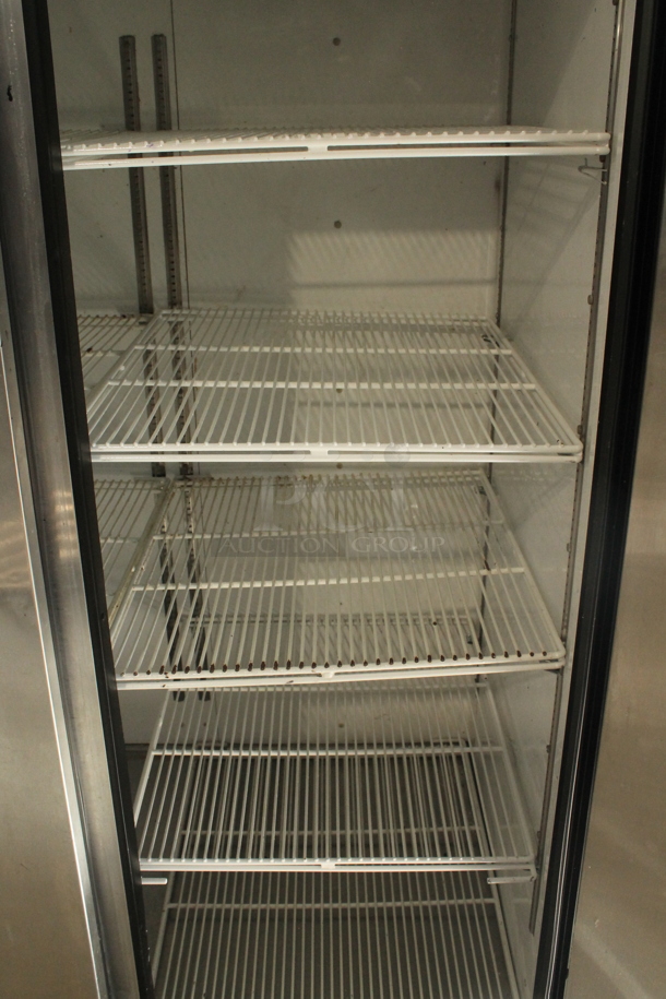 True TG2R-2S ENERGY STAR Stainless Steel Commercial 2 Door Reach In Cooler w/ Poly Coated Racks on Commercial Casters. 115 Volts, 1 Phase. Tested and Working! - Image 4 of 9