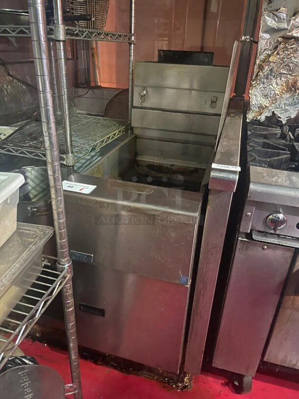 Working! Pitco Commercial 50 LB Natural Gas Fryer NSF Tested and Working! - Image 2 of 3