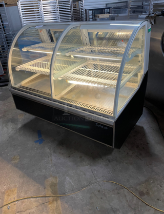 Turbo Air Beautiful Curved Glass Display Case, Half cold half dry. Tested WORKS GREAT.