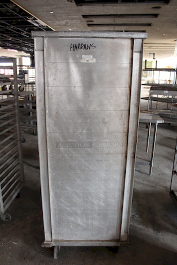 New Age Industrial Heavy Duty Enclosed Transport Cabinet, Solid Sides, Open Ends, Solid Top & Bottom — 1½” Spacing, HD Base, 40 Pan Capacity, 20⅞” x 27⅝”x 68”, - Image 5 of 6