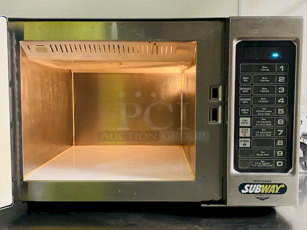 BEAUTIFUL! Amana Model RFS10SW2 Stainless Steel Commercial Countertop Microwave Oven With View Through Door! 

CONDITION: 10/10

 - Image 2 of 7