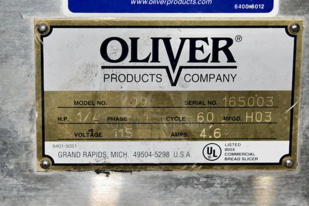 AMAZING! Oliver Multi-System MODEL 709 MINI SUPREME BREAD SLICER.                                                         
1/4 HP, 4.6 amps, 115v/60/1ph 18x21-3/4x14-1/2.
Tested. Working - Image 4 of 6