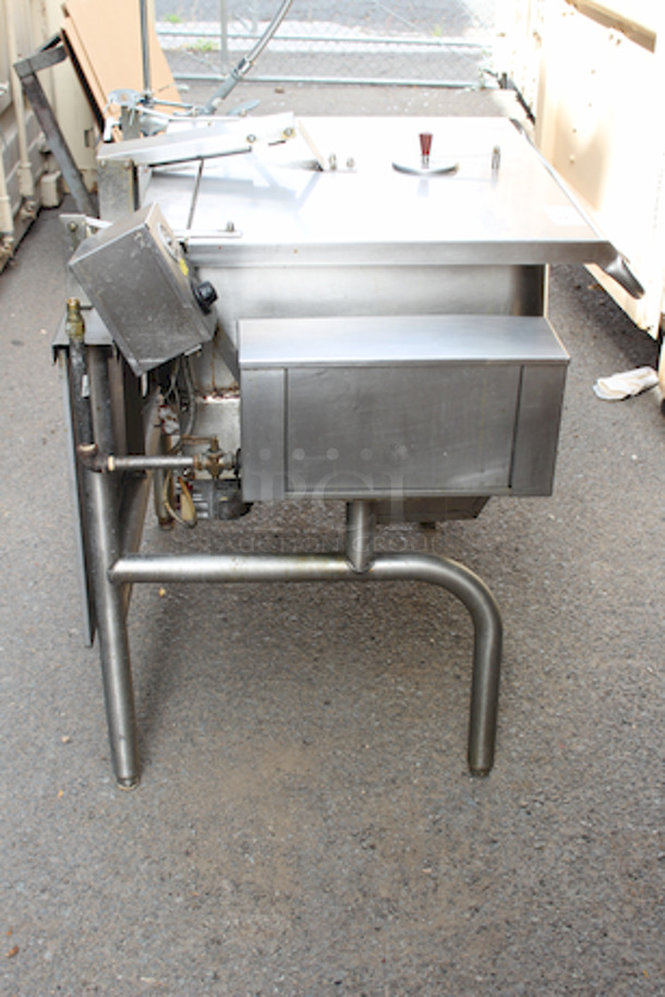 LIKE NEW! Groen Approximately 40 Gallon Tilting Braising Pan With Faucet & Hardware, Natural Gas 48x36x40 - Image 9 of 11