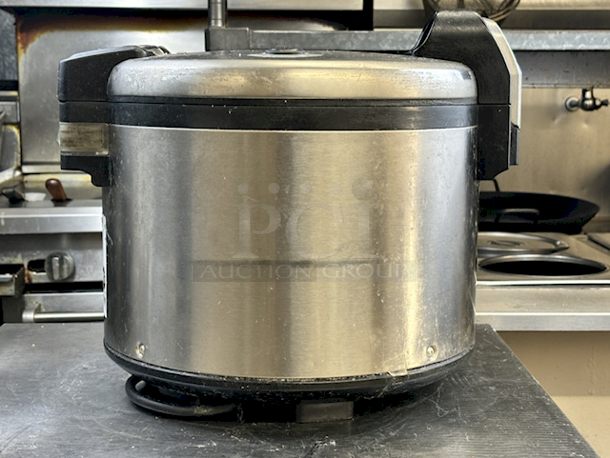 SWEET! 30-Cup CUCKOO CR-3032 Rice Cooker. 120V~/60Hz 1460W AC. Certified Working.  - Image 3 of 5