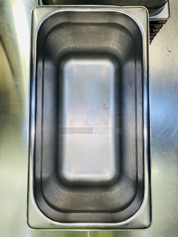 AWESOME! Set of (5) Stainless Steel 1/3 Pans, 6 Inch Deep.

8x Your Bid - Image 4 of 5