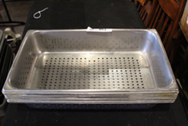 Vollrath 30043 Super Pan V® Full Size 4" Deep Anti-Jam Perforated Stainless Steel Steam Table / Hotel Pan - 22 Gauge
21x12-3/4x4
10x Your Bid
 - Image 4 of 6