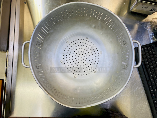 NICE!! Large Colander With Handles and Base.

16-1/2x9 - Image 2 of 4